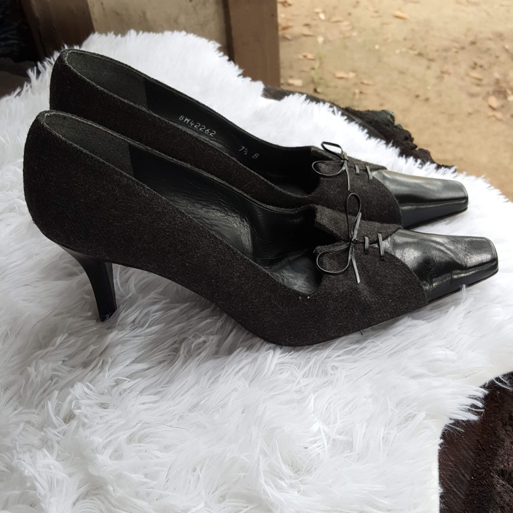 Stuart Weitzman Pointy Square Toe Pumps Size 7.5B - Picture 4 of 8